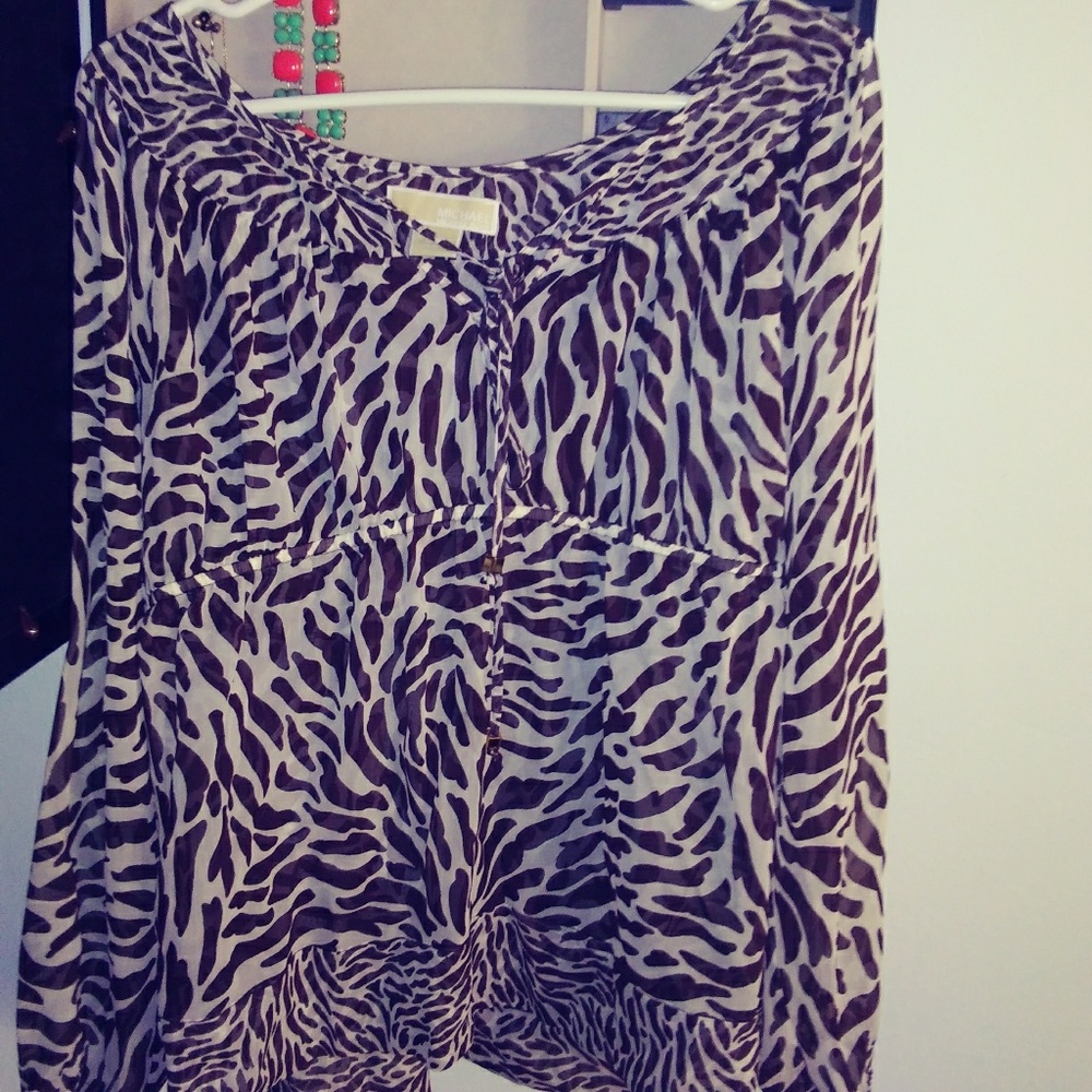 Michael kors gauzy giraffe print blouse